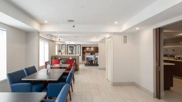 Café da manhã com buffet grátis