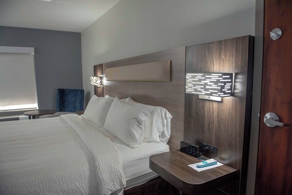 Kamar Standar, 1 Tempat Tidur King | Brankas, meja kerja, setrika/meja setrika, dan tempat tidur bayi gratis