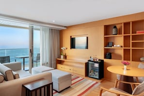 Literie de qualité, minibar, coffre-fort, bureau