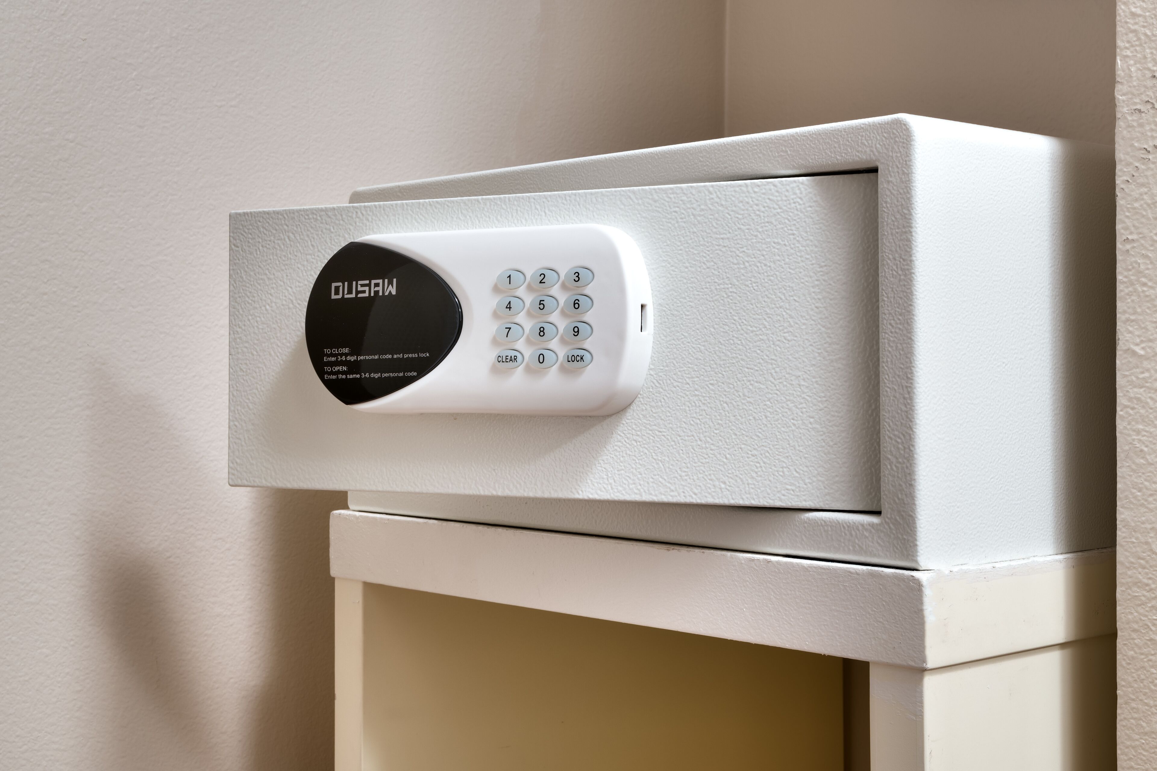 standard room, 1 king bed, pool view | in-room safe, individually decorated, individually furnished, desk