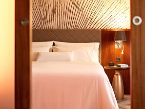 Premium bedding, minibar, in-room safe, desk