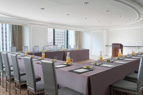 The Ritz Carlton, Chicago - Image 40