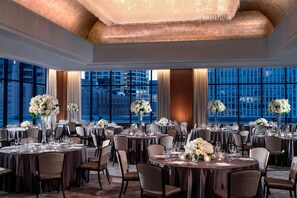 Banquet hall - The Ritz-Carlton, Chicago (Chicago)