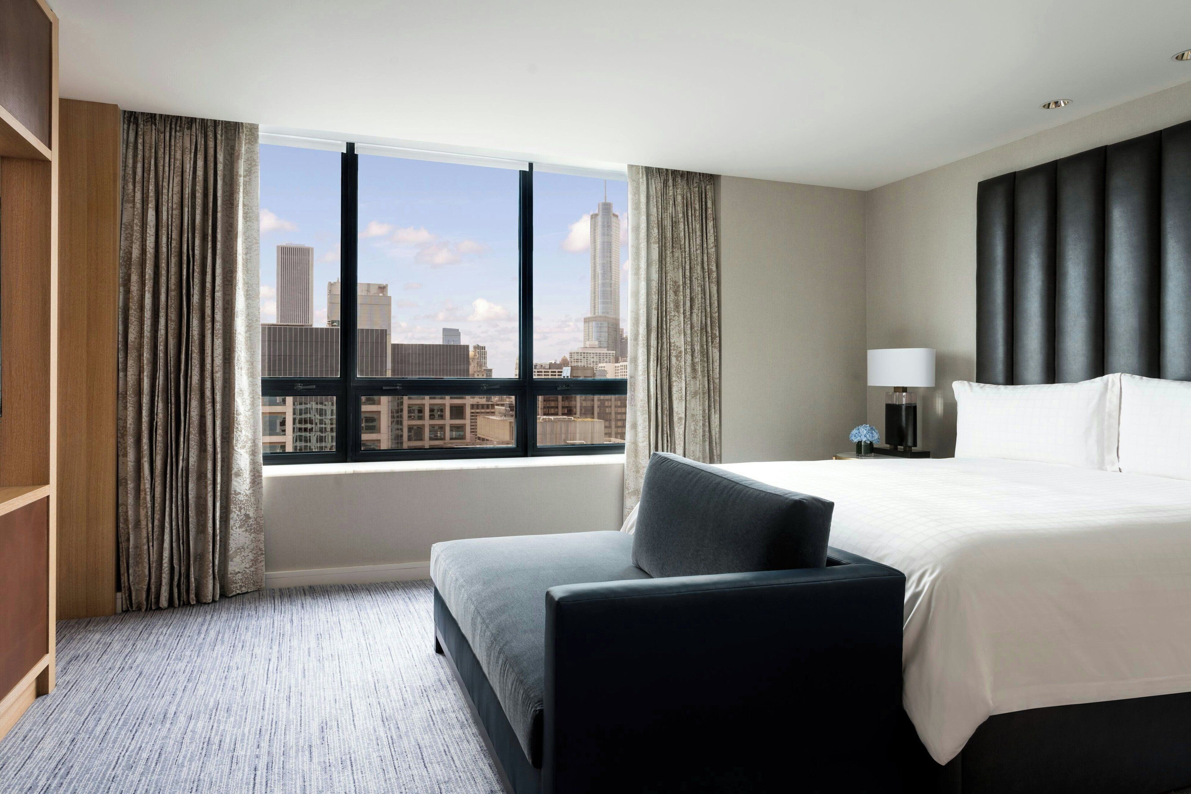 suite, 2 bedrooms | premium bedding, down duvets, pillow-top beds, minibar