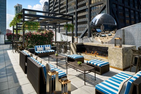The Ritz Carlton, Chicago - Image 5