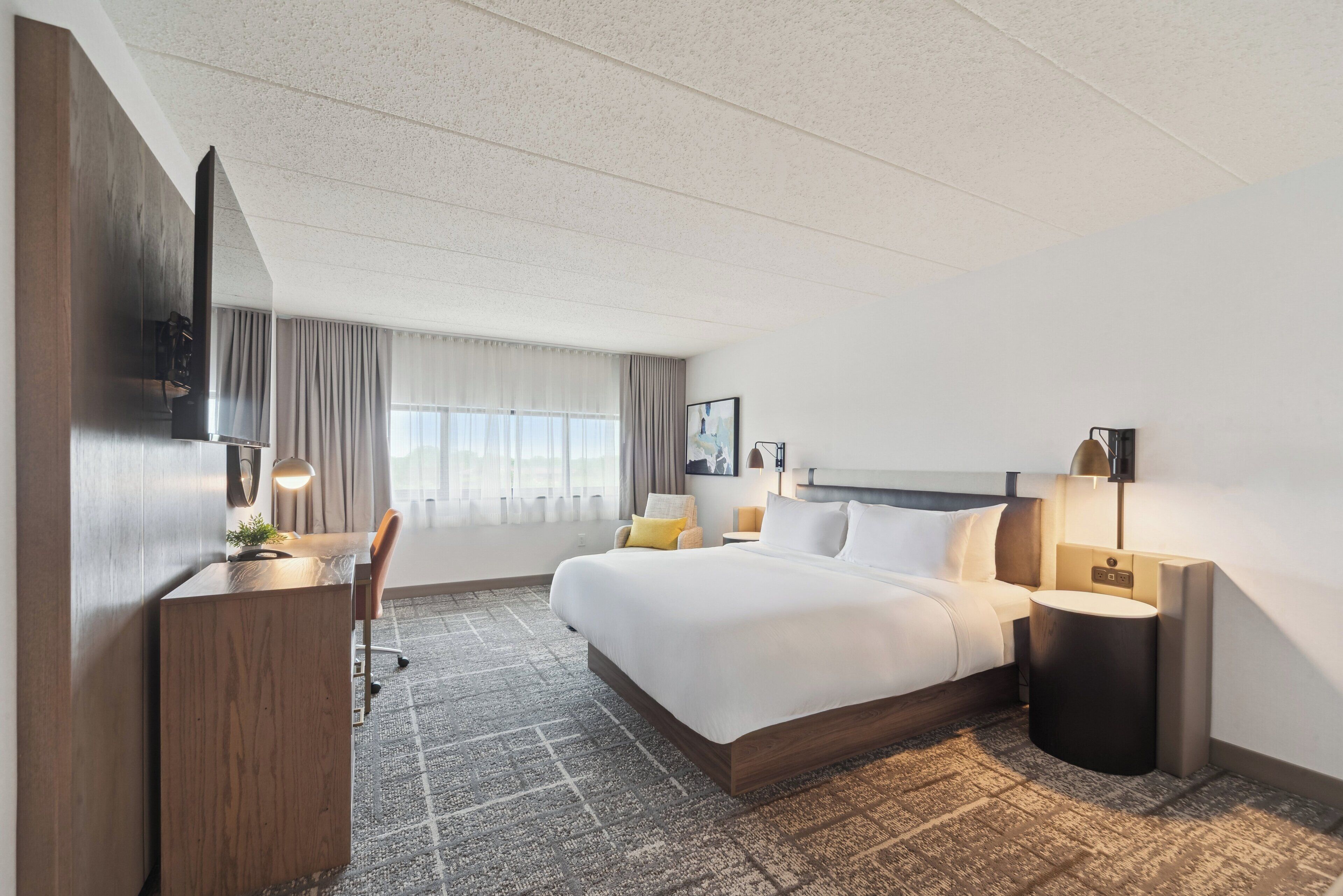 in-room safe, desk, iron/ironing board, free wifi