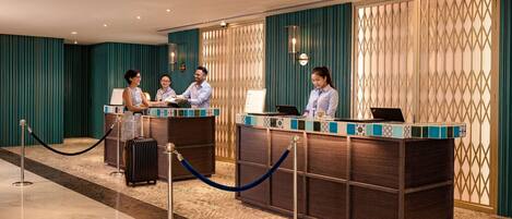 Kios check-in/check-out