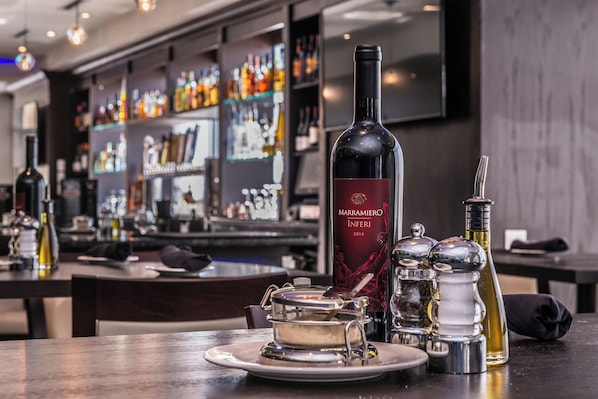 Restaurant - Holiday Inn Detroit Northwest - Livonia by IHG (Livonia)