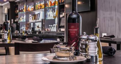 Holiday Inn Detroit Northwest - Livonia by IHG