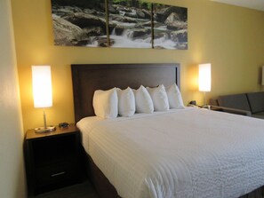 Camera, 1 letto king, non fumatori | Biancheria da letto di alta qualità, materassi a doppio strato