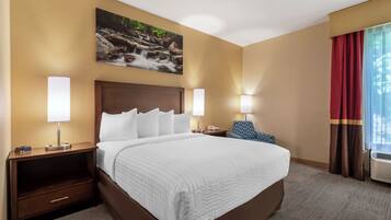 Room, 1 Queen Bed, Non Smoking | Premium bedding, pillowtop beds, desk, blackout drapes