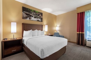 Room, 1 Queen Bed, Non Smoking | Premium bedding, pillowtop beds, desk, blackout drapes
