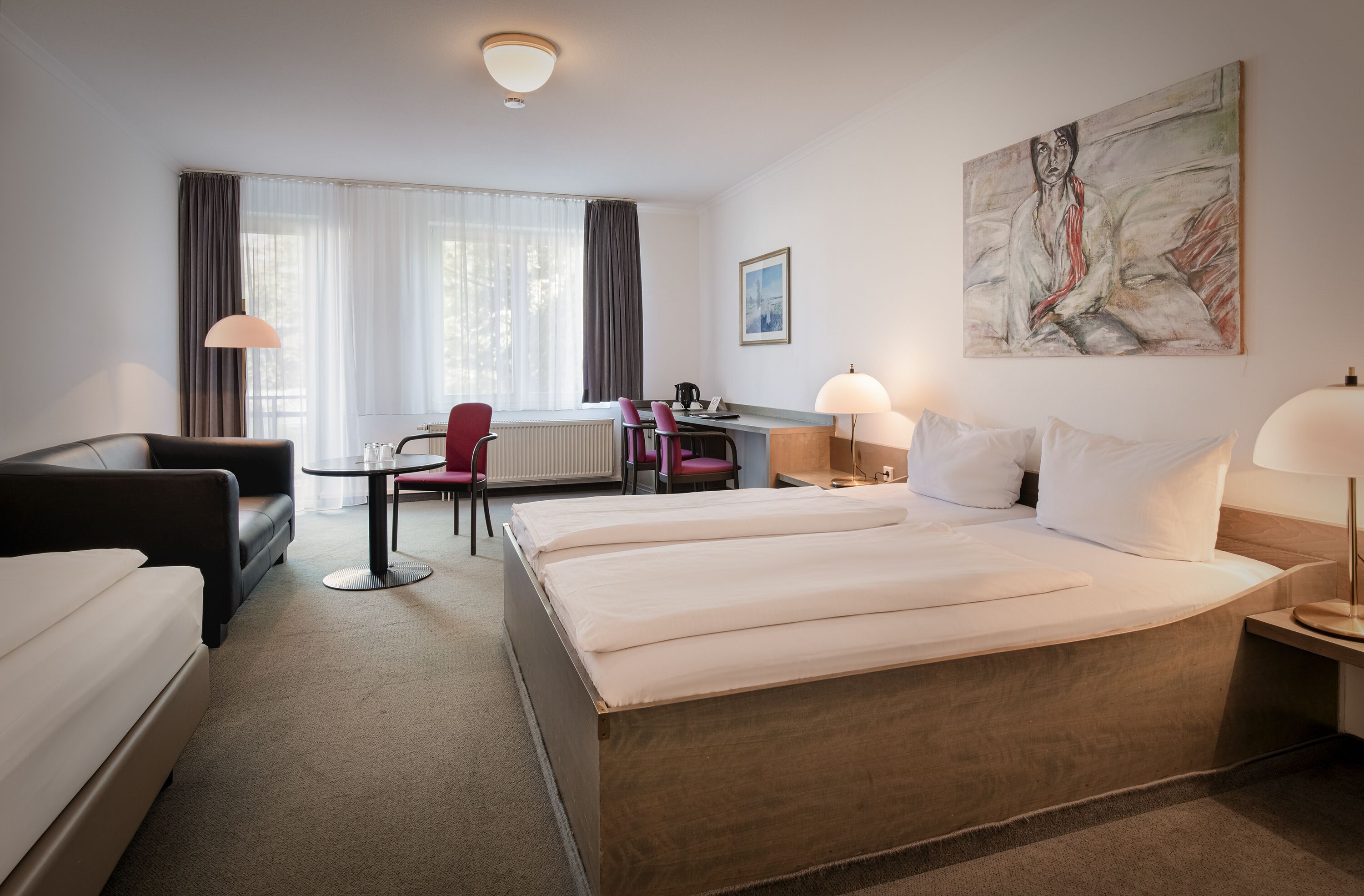 triple room | hypo-allergenic bedding, in-room safe, desk, blackout curtains