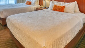 스탠다드 더블룸 | 필로우탑 침대, 객실 내 금고, 노트북 작업 공간, 암막 커튼