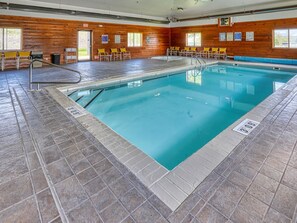 Indoor pool, pool loungers