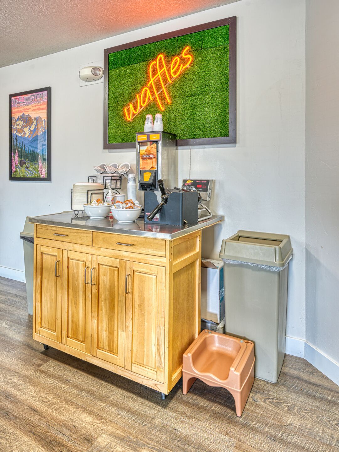 free daily continental breakfast