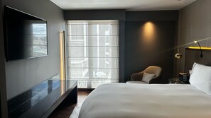 Superior Room, 1 Queen Bed | Street view