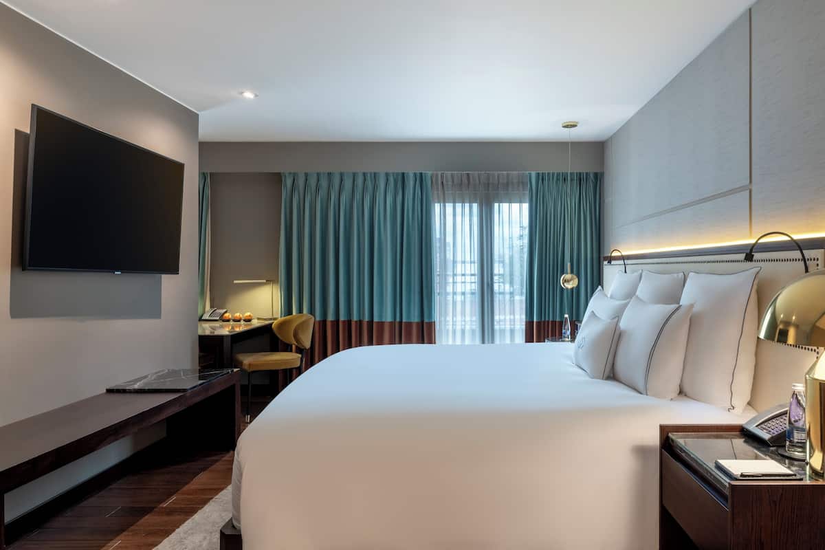Phòng Suite Junior, 1 giường cỡ king | Minibar, két bảo mật tại phòng, phòng cách âm