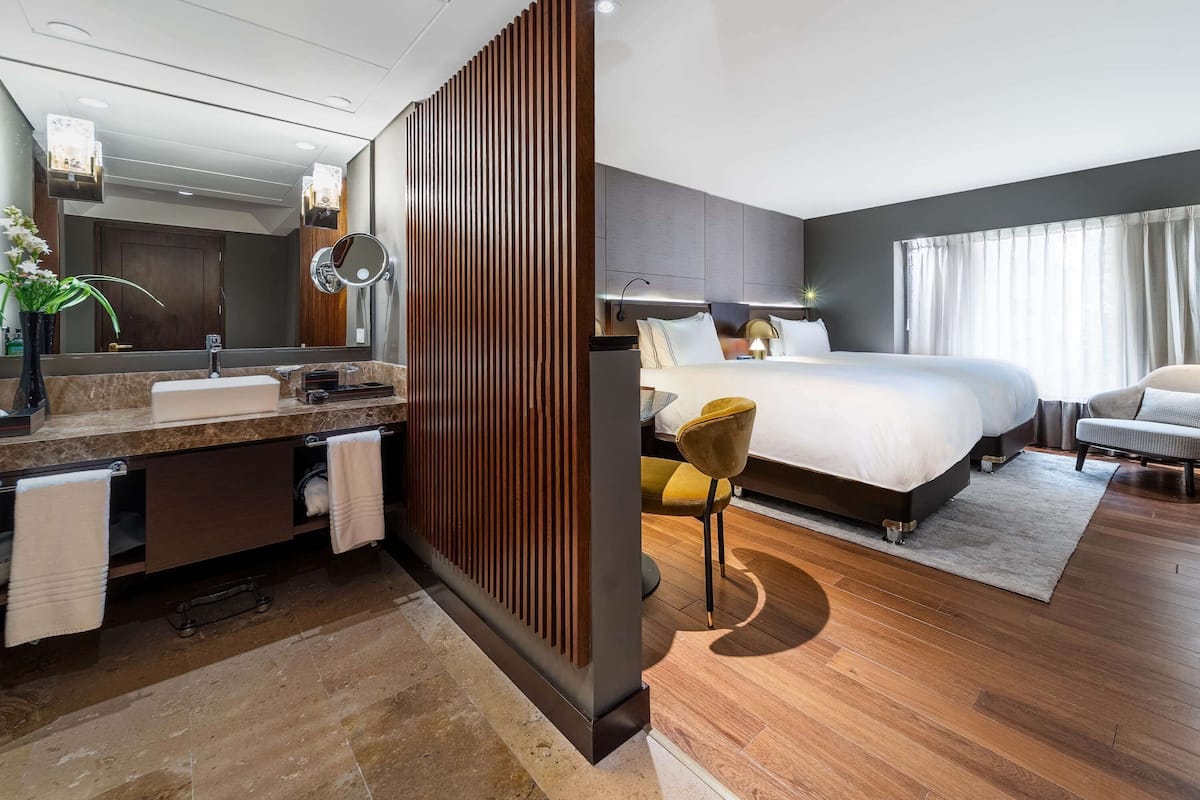 Minibar, in-room safe, soundproofing, iron/ironing board