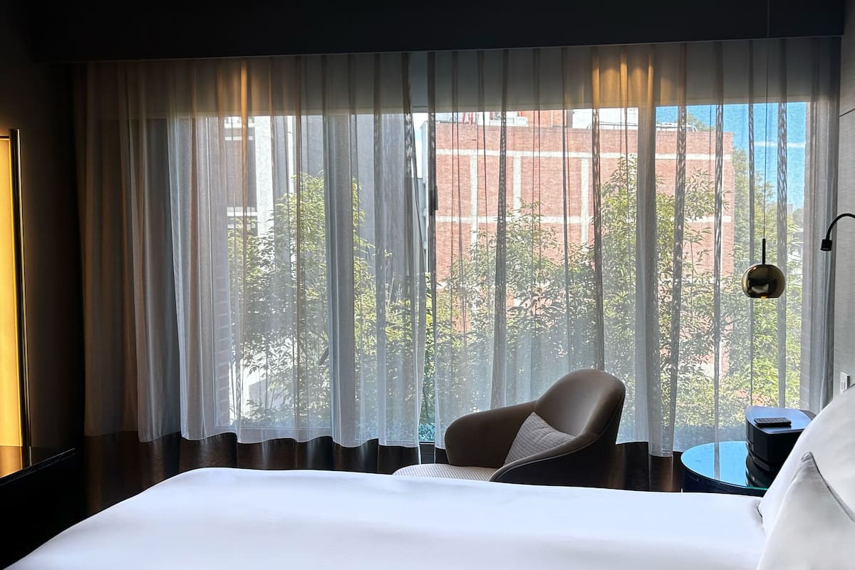 Phòng Cao cấp, 1 giường cỡ king | Minibar, két bảo mật tại phòng, phòng cách âm