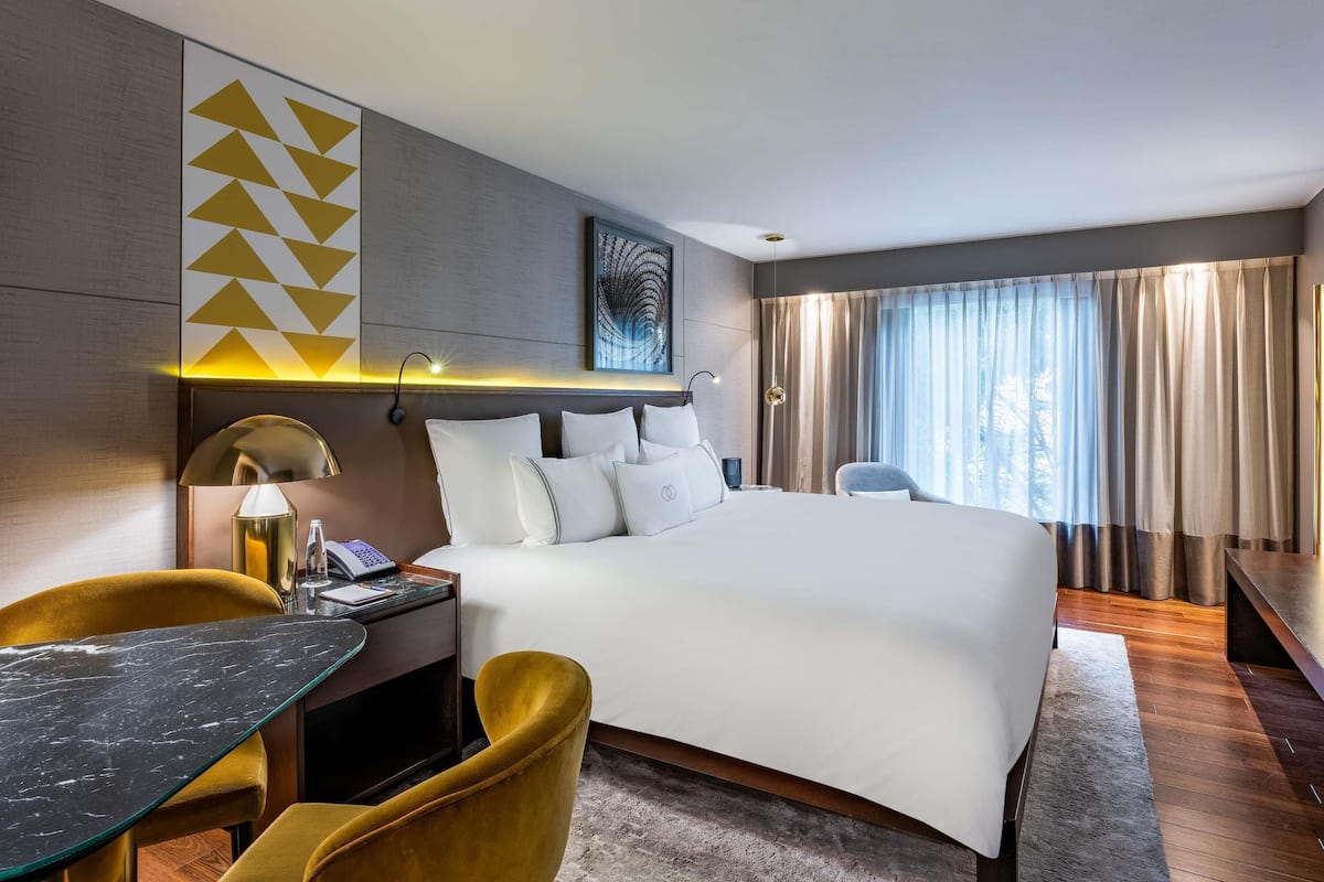 Luxury Room, 1 King Bed
