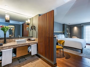 Superior Room, 1 Queen Bed