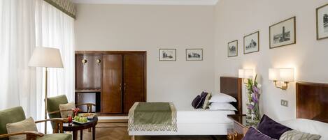 Chambre Classique Double ou avec lits jumeaux | Minibar, coffres-forts dans les chambres, bureau, chambres insonorisées