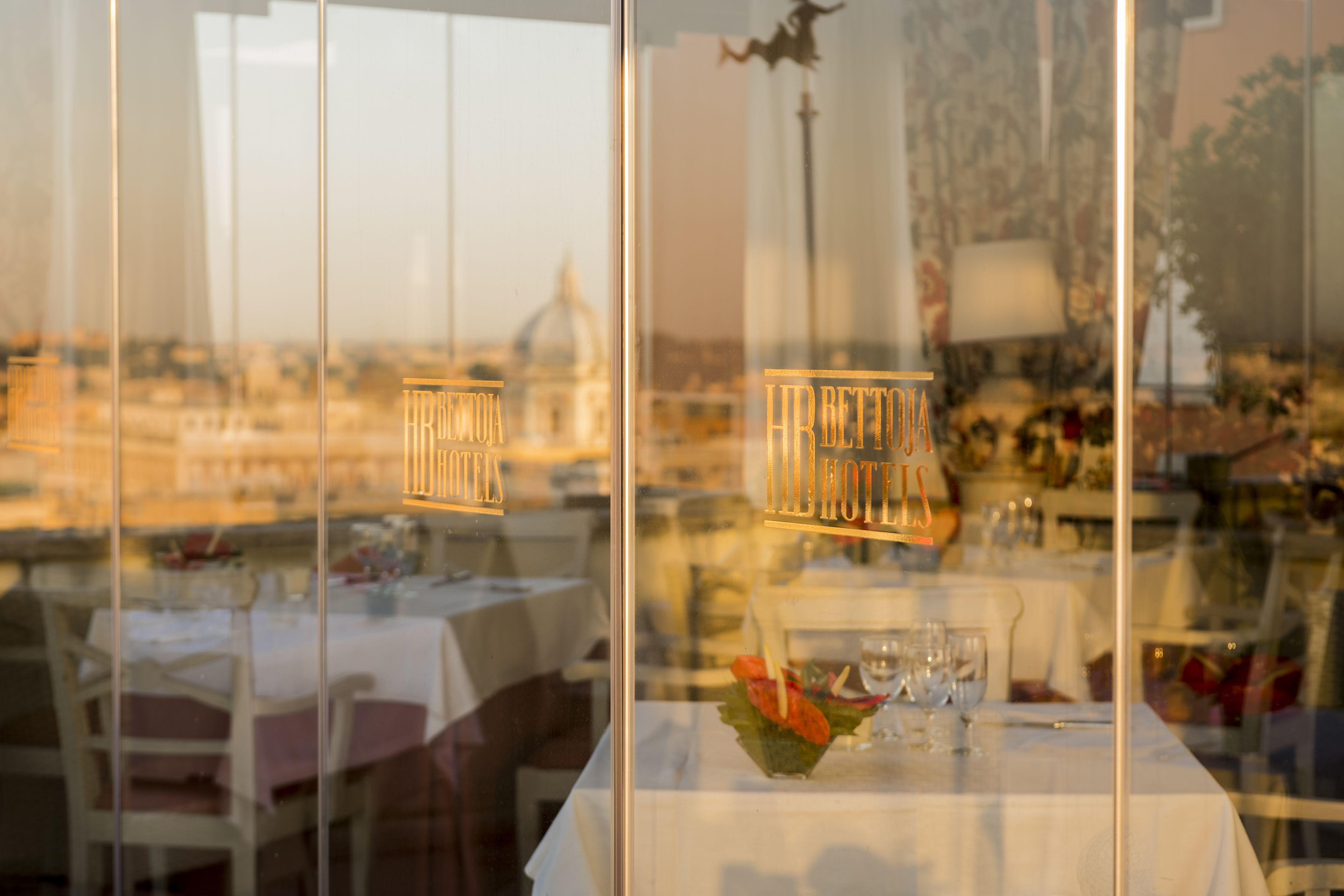 breakfast, lunch and dinner served