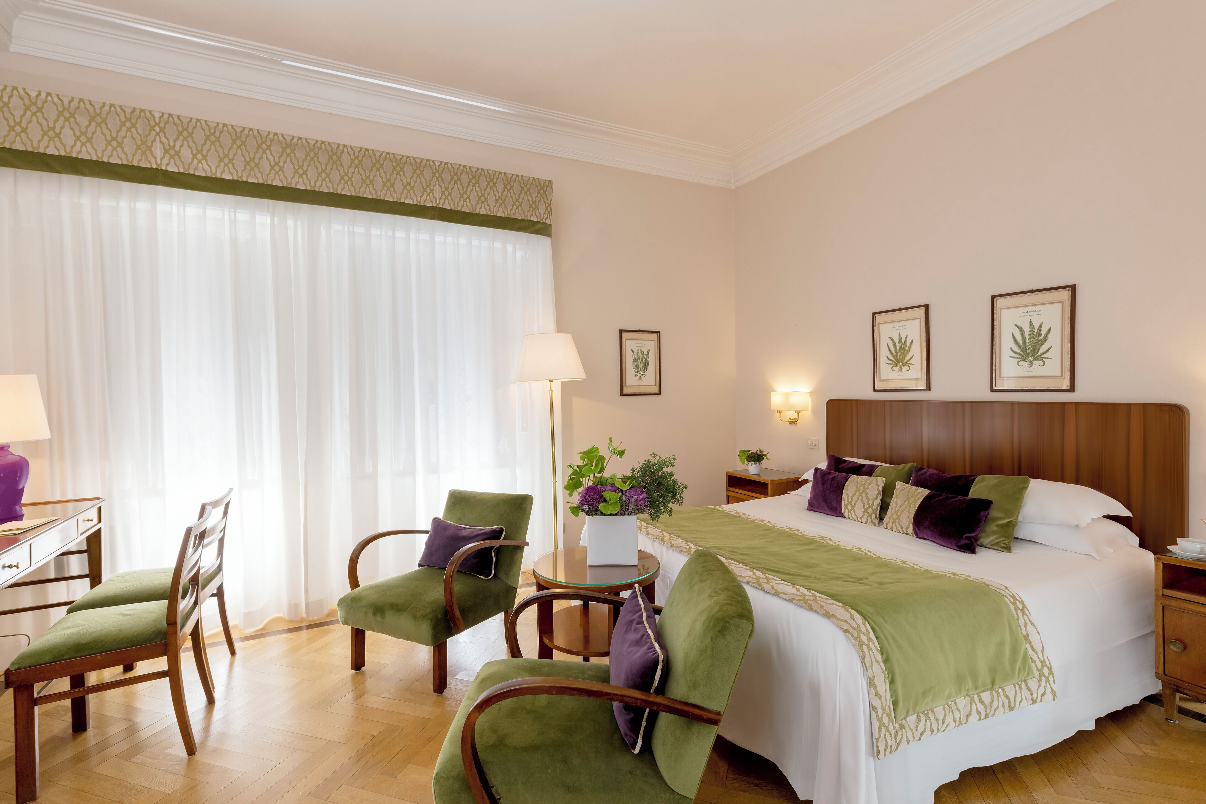 classic double or twin room | 1 bedroom, minibar, in-room safe, desk