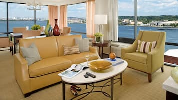 Presidential Suite, 1 King Bed, Non Smoking (Coastal View) | Hypo-allergenic bedding, desk, iron/ironing board