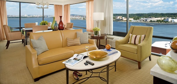 Presidential Suite, 1 King Bed, Non Smoking (Coastal View) | Hypo-allergenic bedding, desk, iron/ironing board