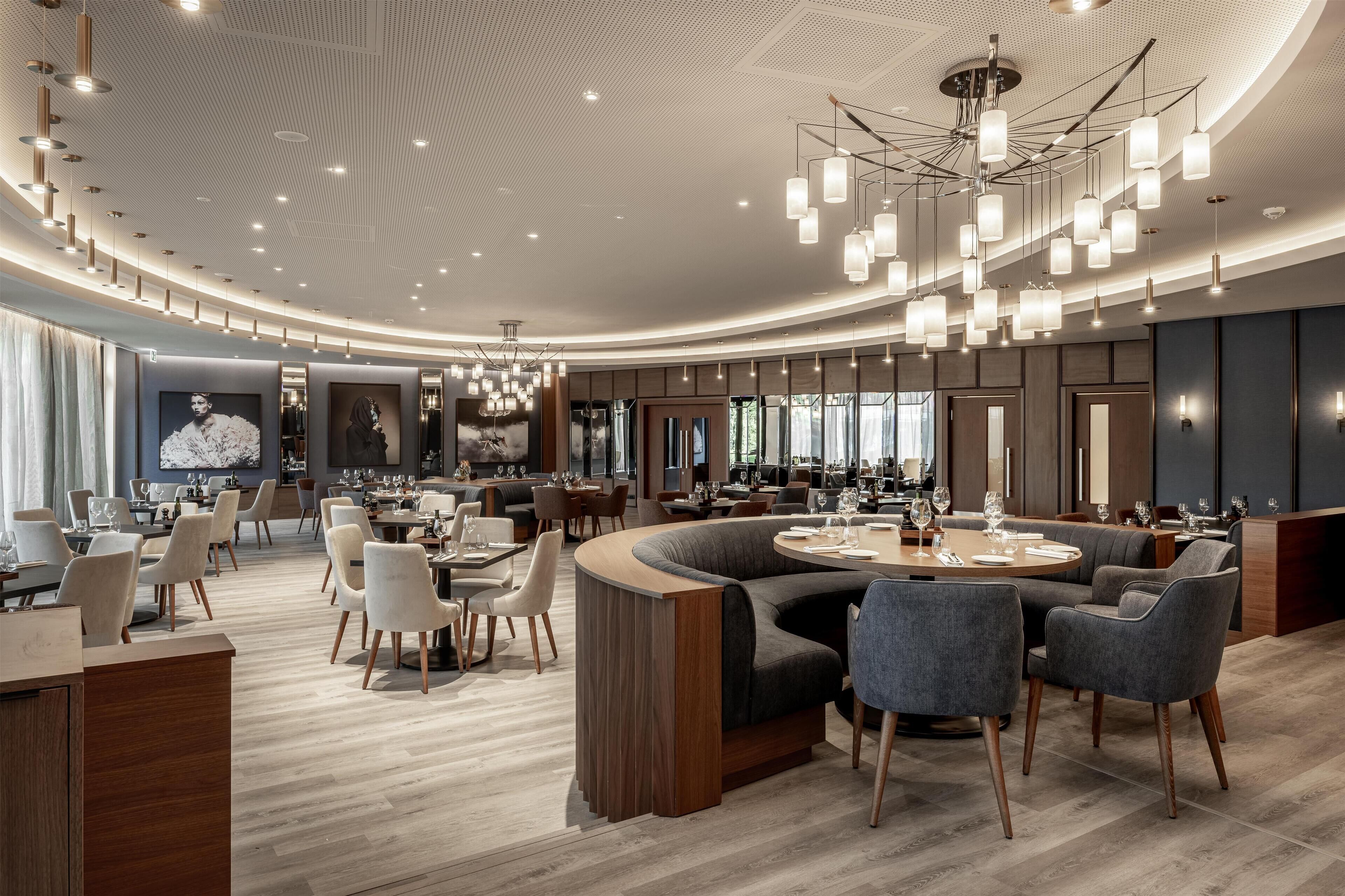 Frühstück, Mittagessen, Abendessen, lokale Küche 