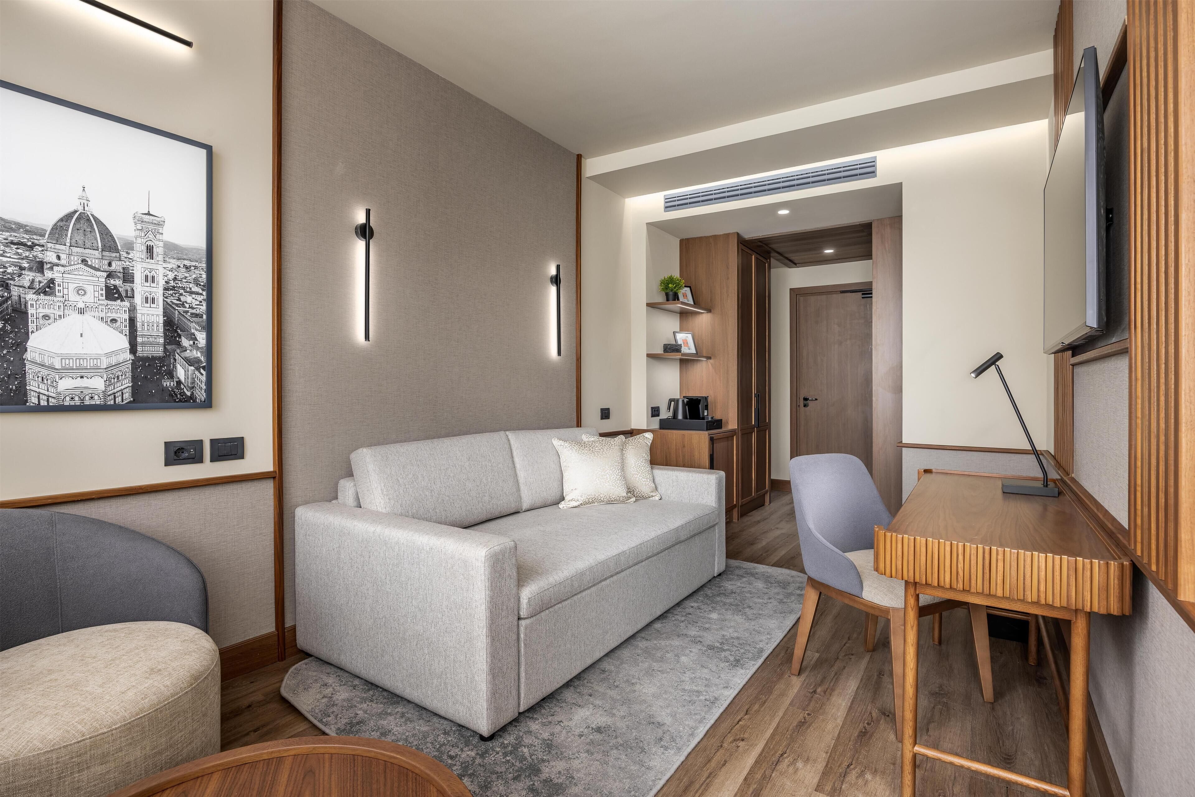 Literie de qualité supérieure, coffres-forts dans les chambres, bureau