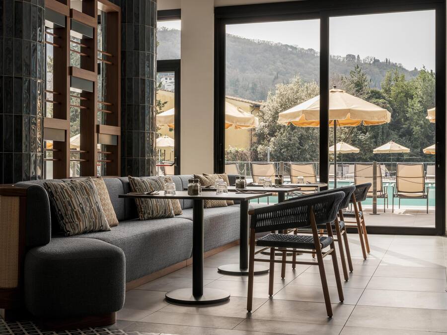 Breakfast, lunch, dinner served; local cuisine