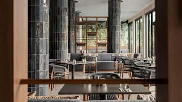 Breakfast, lunch, dinner served; local cuisine