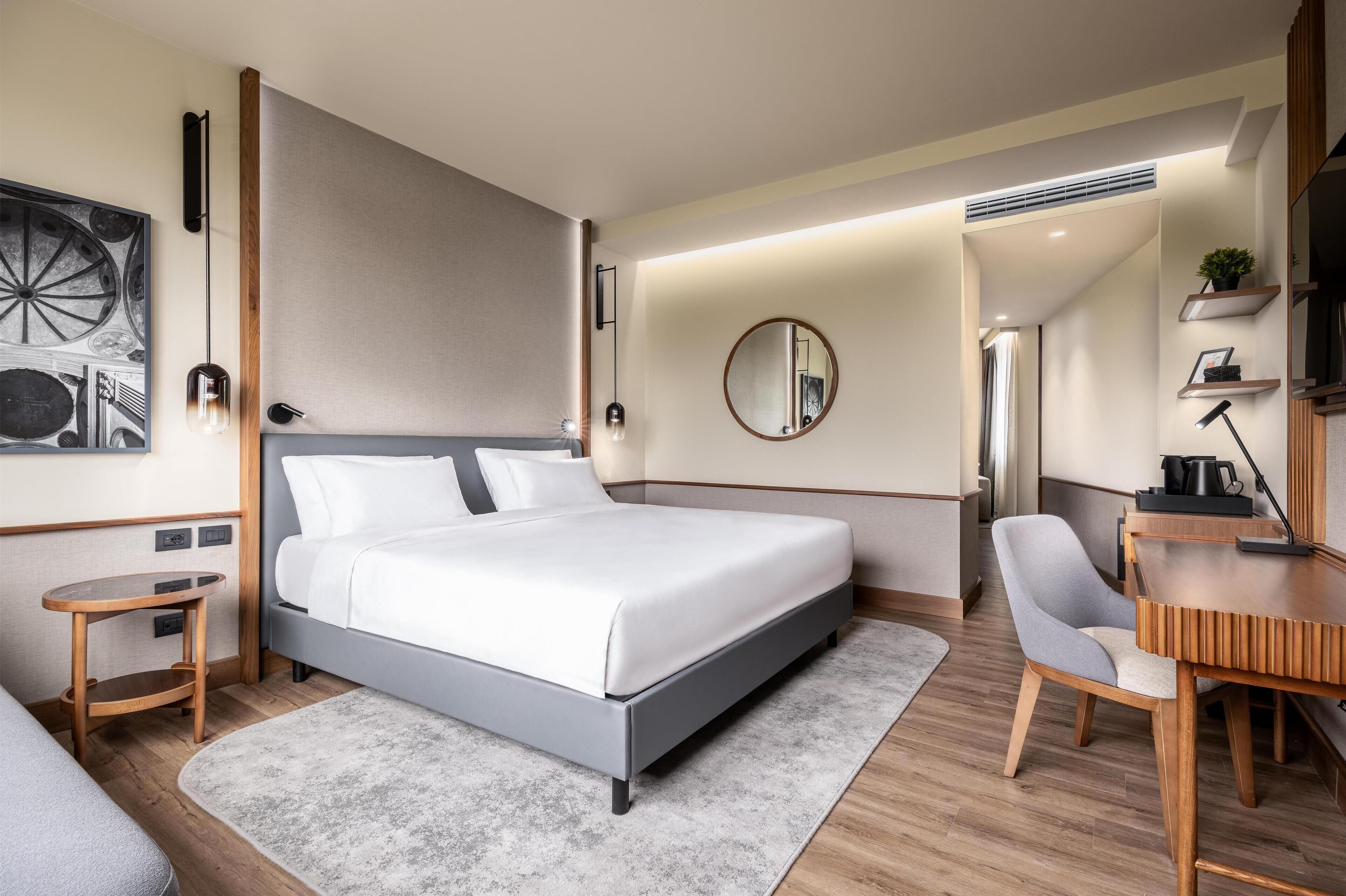 Svit | Sängtillbehör av högsta kvalitet och värdeförvaringsskåp på rummet