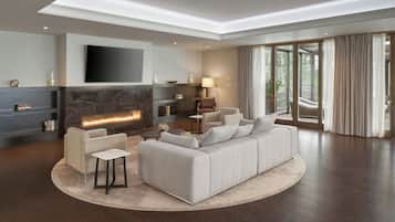 Suite, 2 Bedrooms, Mountain View | Peralatan tempat tidur premium, gebar bulu kapas, peti besi dalam bilik