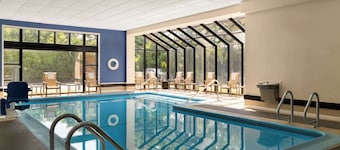 DoubleTree by Hilton Hartford - Bradley Airport