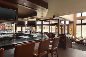 In-room safe, desk, blackout curtains, iron/ironing board - DoubleTree by Hilton Hartford - Bradley Airport (Windsor Locks)