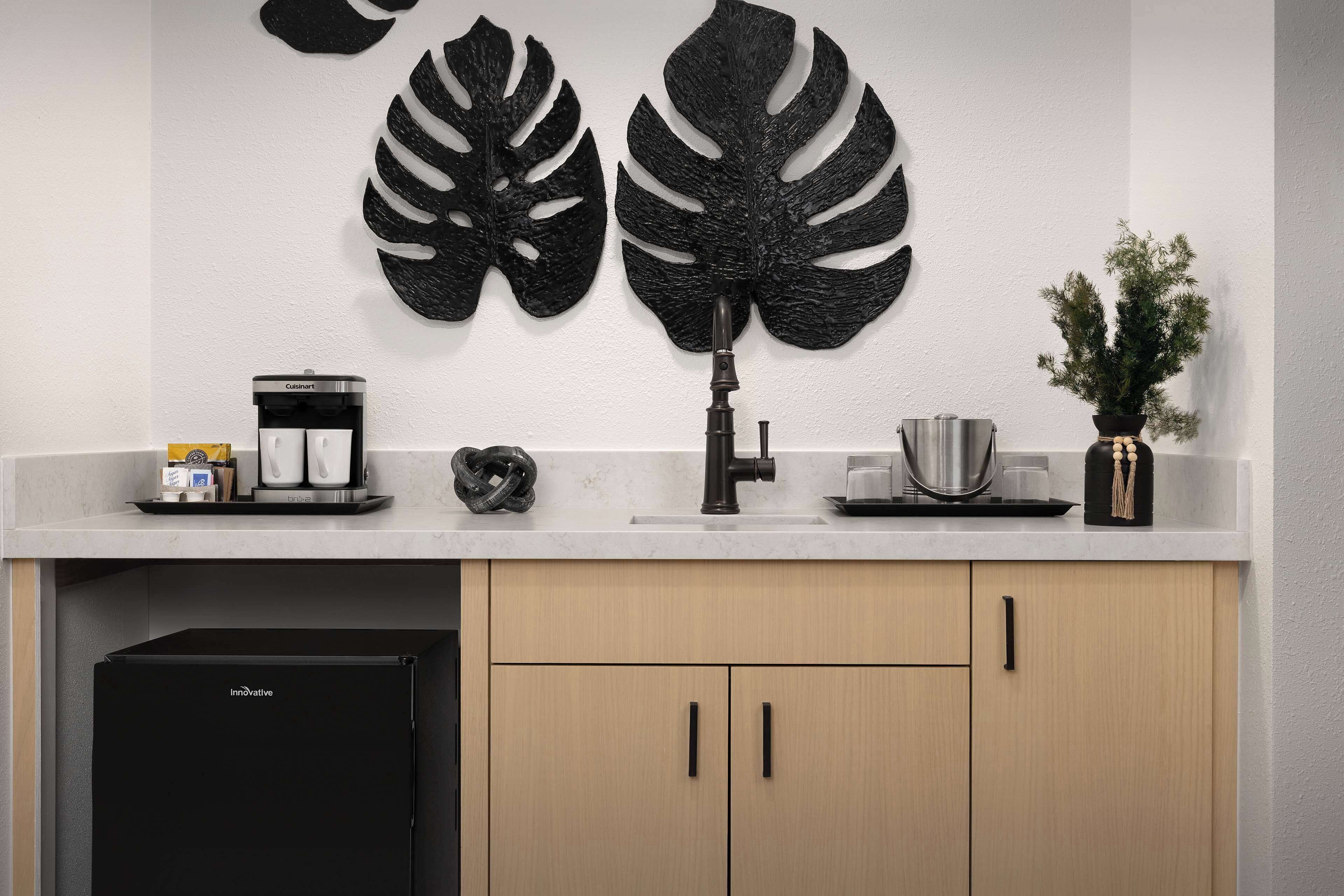 suite, 1 king bed | 1 bedroom, premium bedding, pillow-top beds, in-room safe