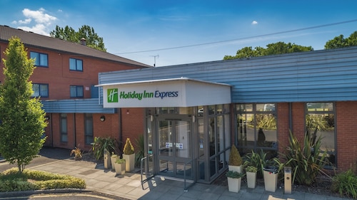 Holiday Inn Express Preston - South by IHG