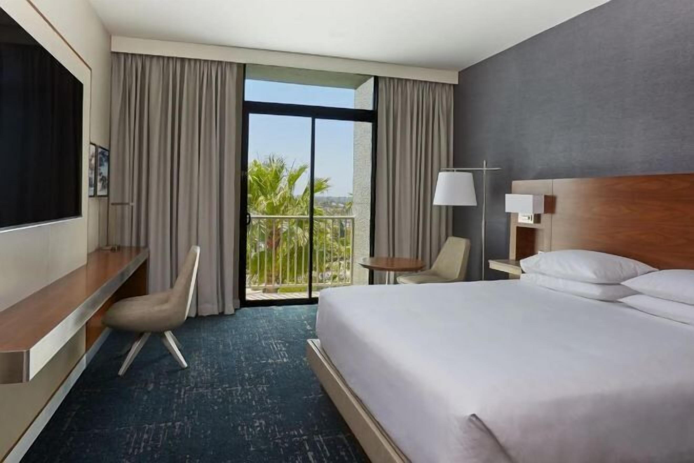 In-room safe, desk, laptop workspace, blackout drapes