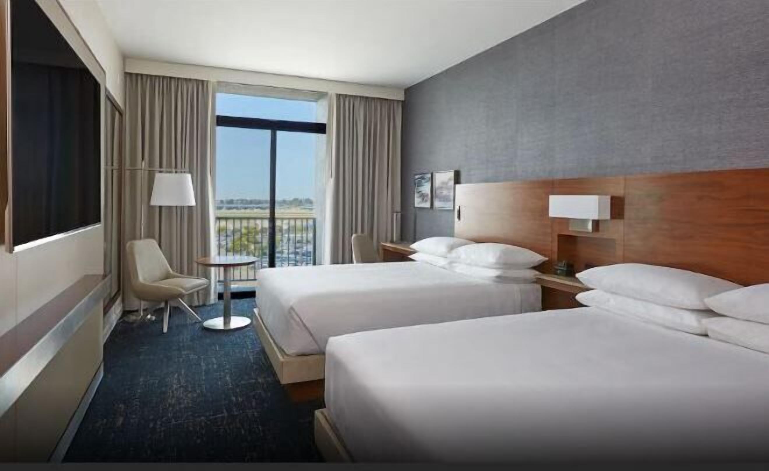 In-room safe, desk, laptop workspace, blackout drapes