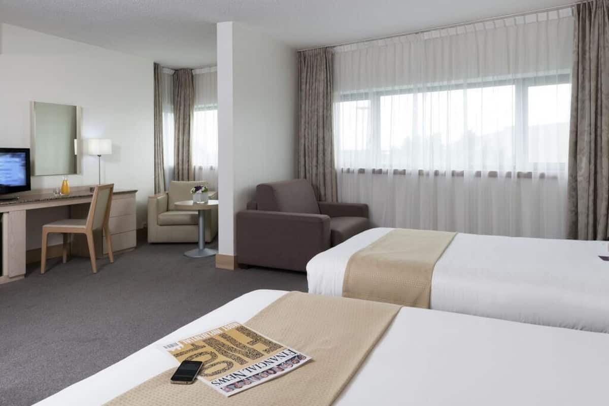 Premium bedding, in-room safe, desk, soundproofing
