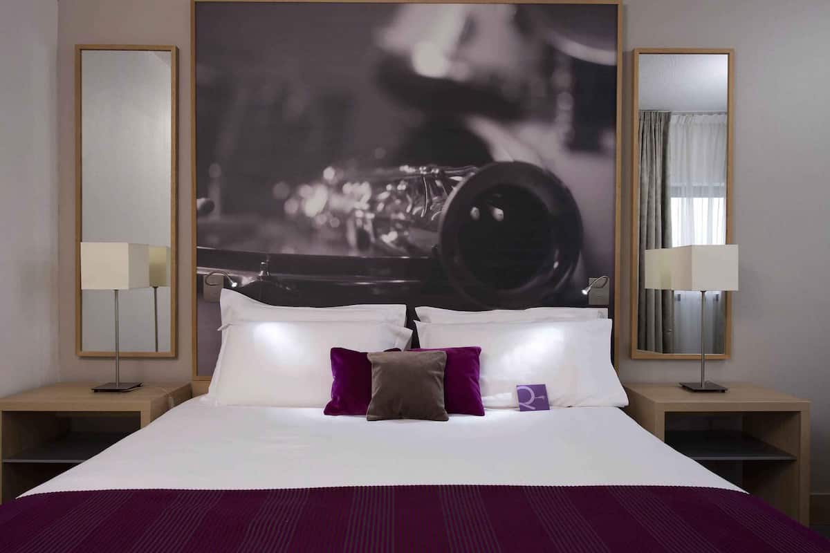 Privilege, Chambre, 1 lit double | Literie de qualité supérieure, coffres-forts dans les chambres, bureau