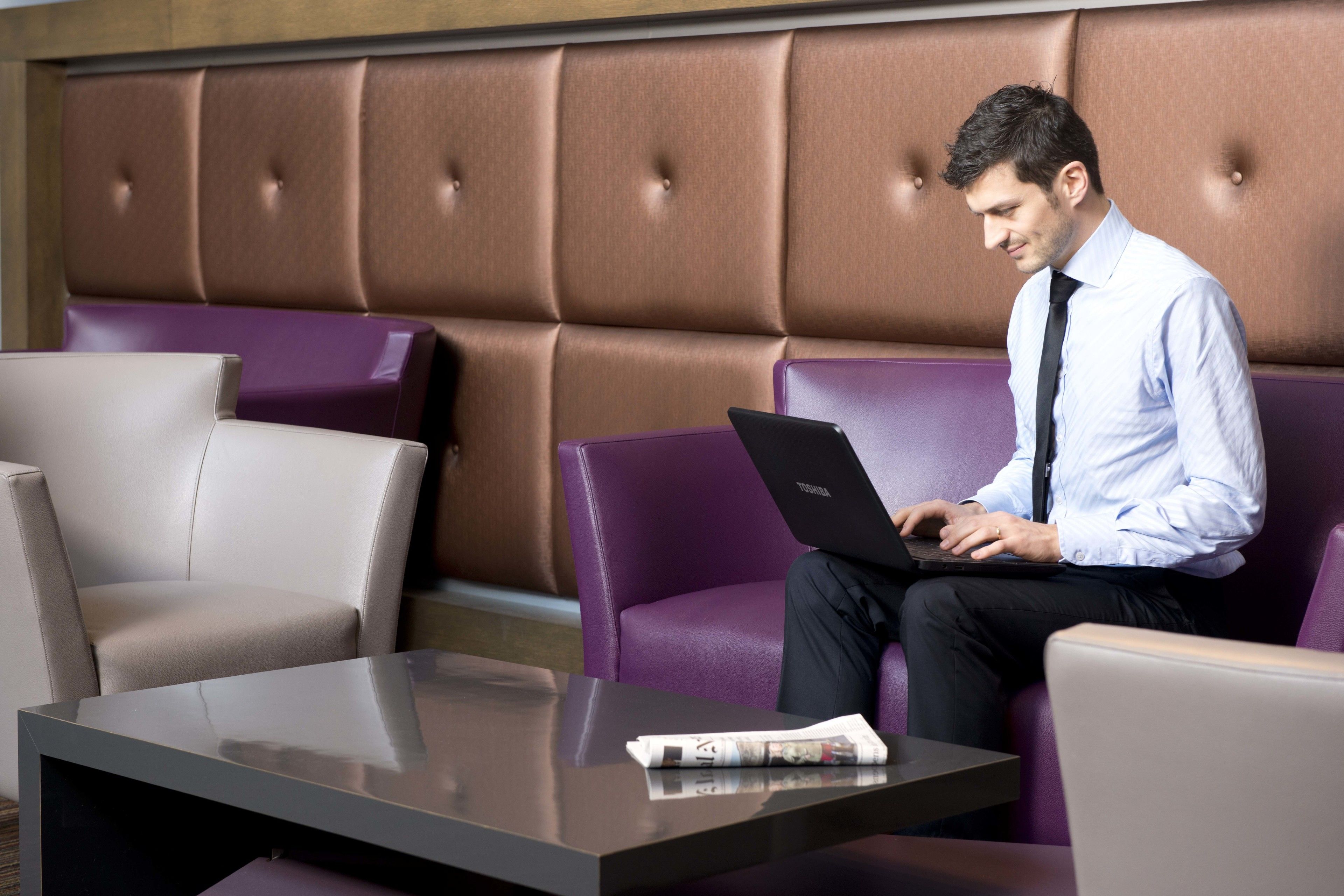 Coin salon dans le hall