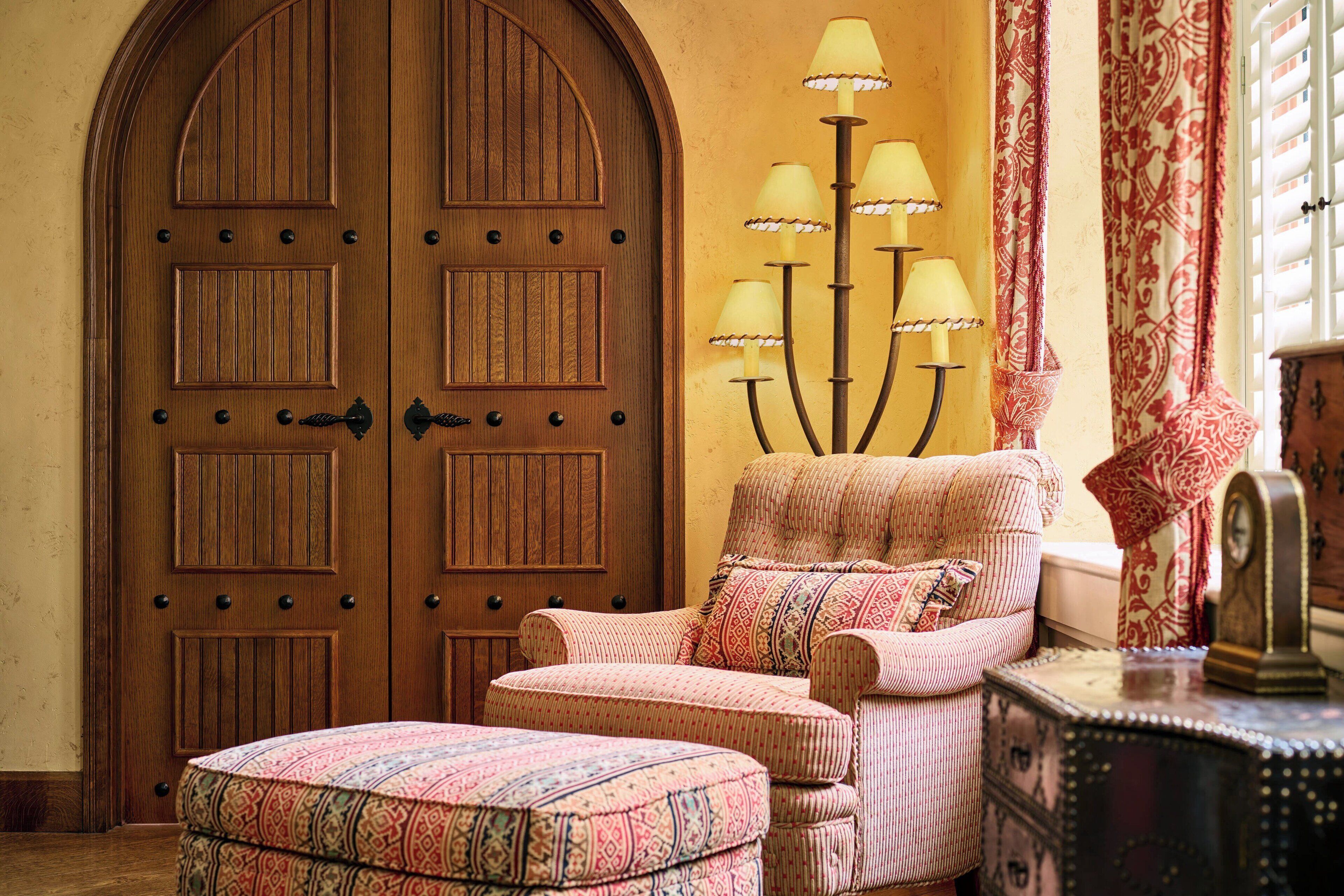 presidential suite, 1 bedroom, smoking, city view | premium bedding, down duvets, in-room safe, desk