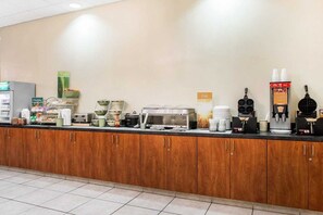 Free daily buffet breakfast 