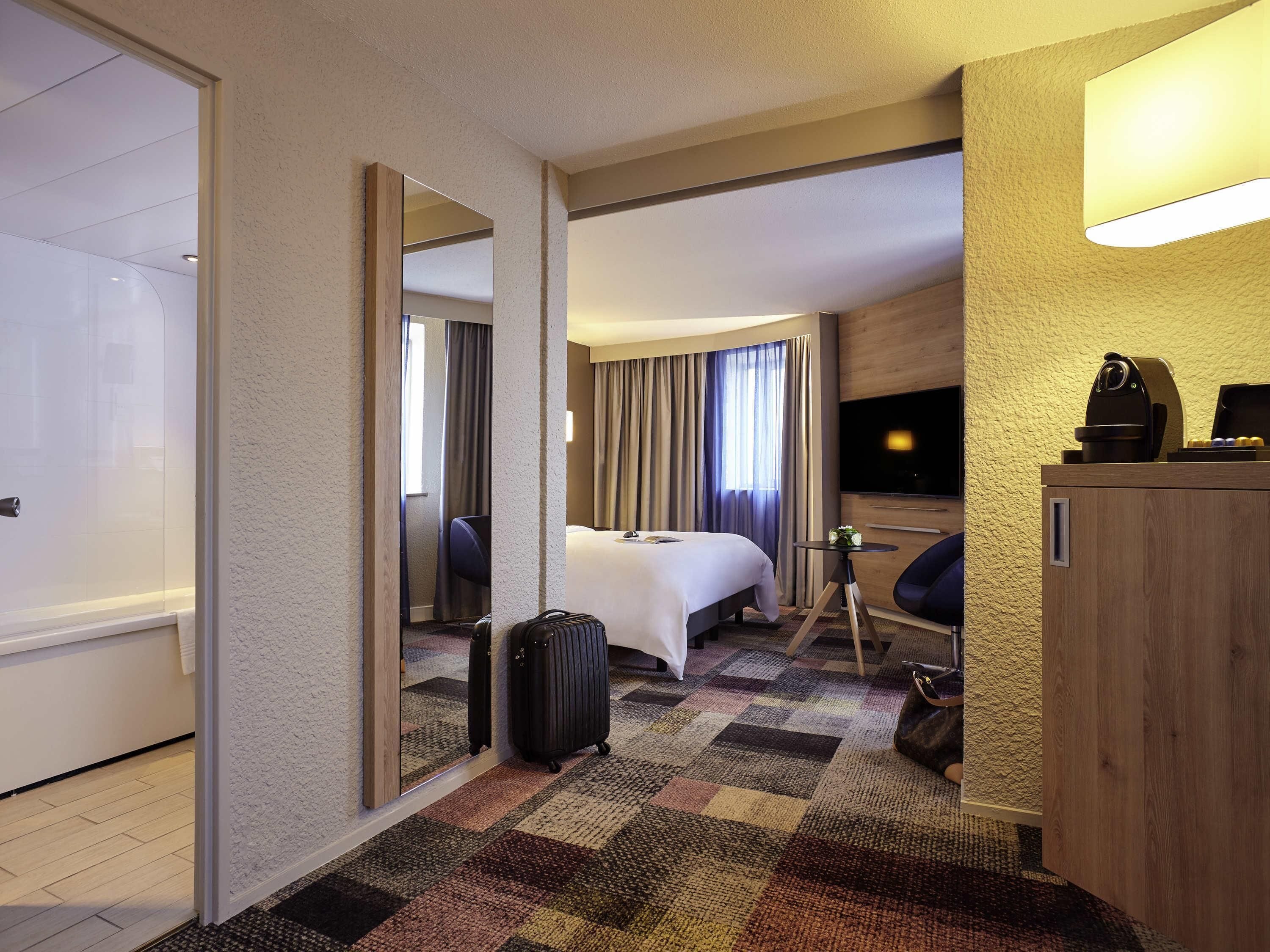 Privilege, Room, 1 Double Bed with Sofa bed | Pillowtop beds, minibar, in-room safe, blackout drapes