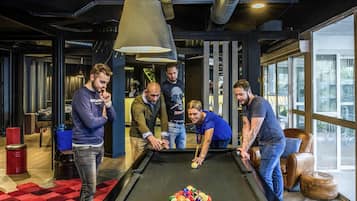 Breakfast, lunch, dinner served; French cuisine